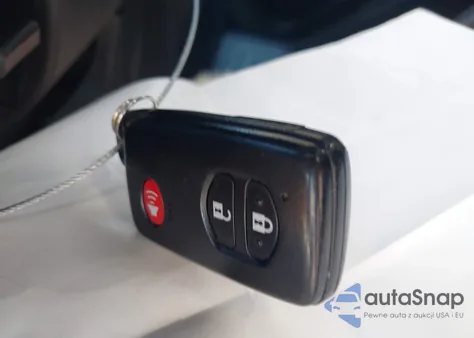 2015 Toyota Prius Three z USA, uszkodzony, nr VIN JTDKN3DU5F0399067